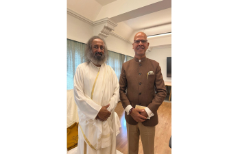 Amb Mridul Kumar Interacts with Gurudev Sri Sri Ravi Shankar at Basel Summit on 24th July 2025